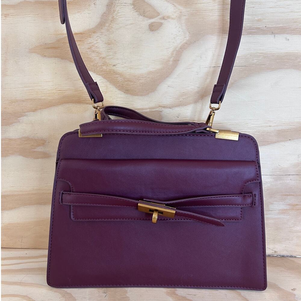 Steve Madden Crossbody Bikini Style This Shoulder Bag Stands Out Women's Purple